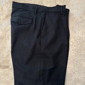 Banana Republic Factory Relaxed Brushed Pleated Pant. NWOT 33x30 True Navy